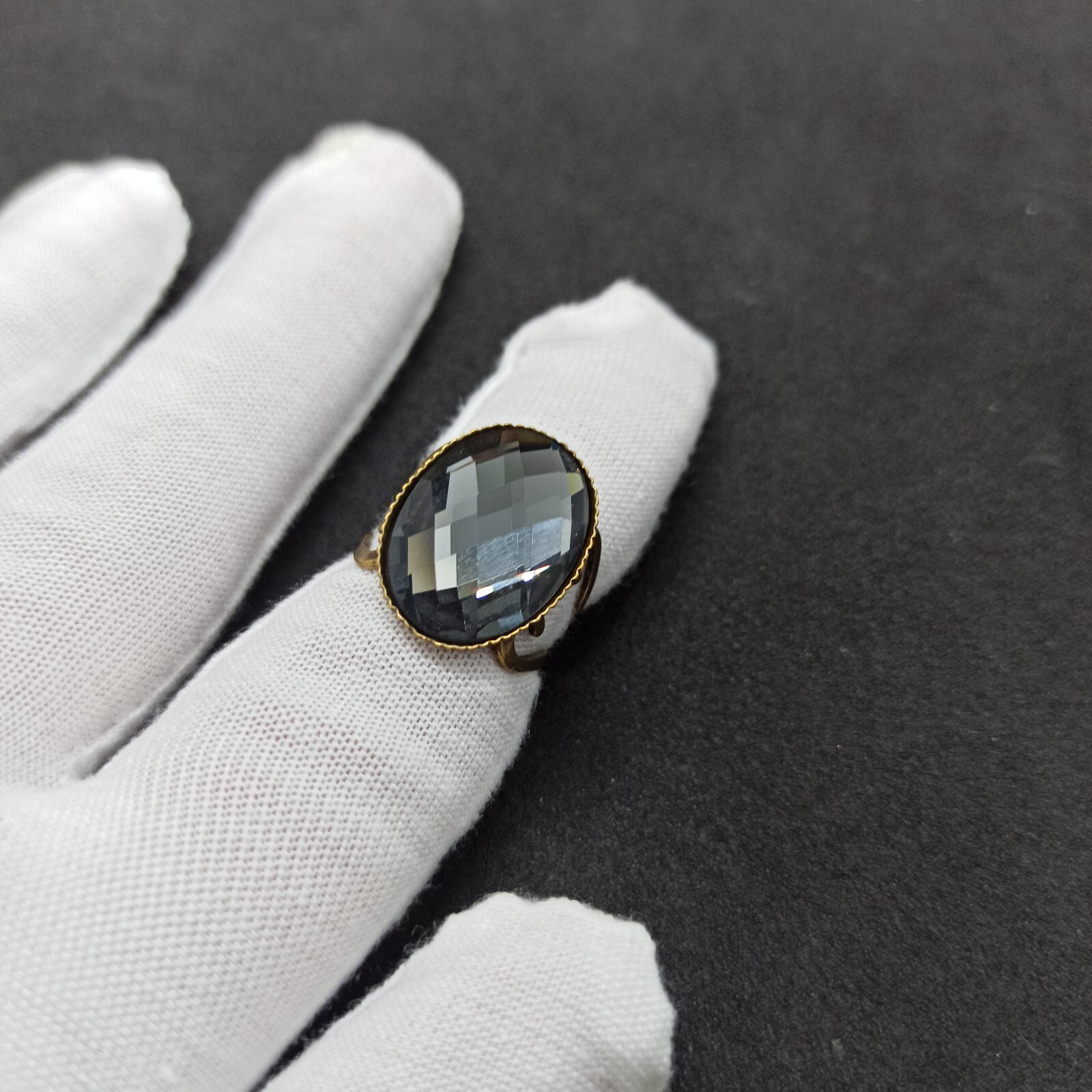 Michal Negrin Ring Oval Cocktail Gray Glass Crystal Cabochon Retro New Gift Box
