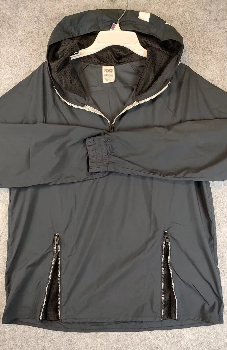 UNDERCOVER Giacca a vento Victorias Secret rosa con cappuccio donna taglia XS confezionabile nera