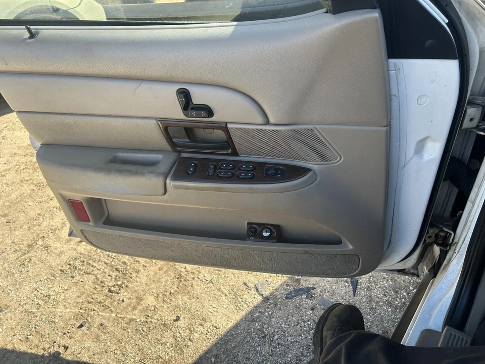 Cilindro maestro de freno ABS compatible con 01-11 CROWN VICTORIA 104766513 Foto 4 de 4