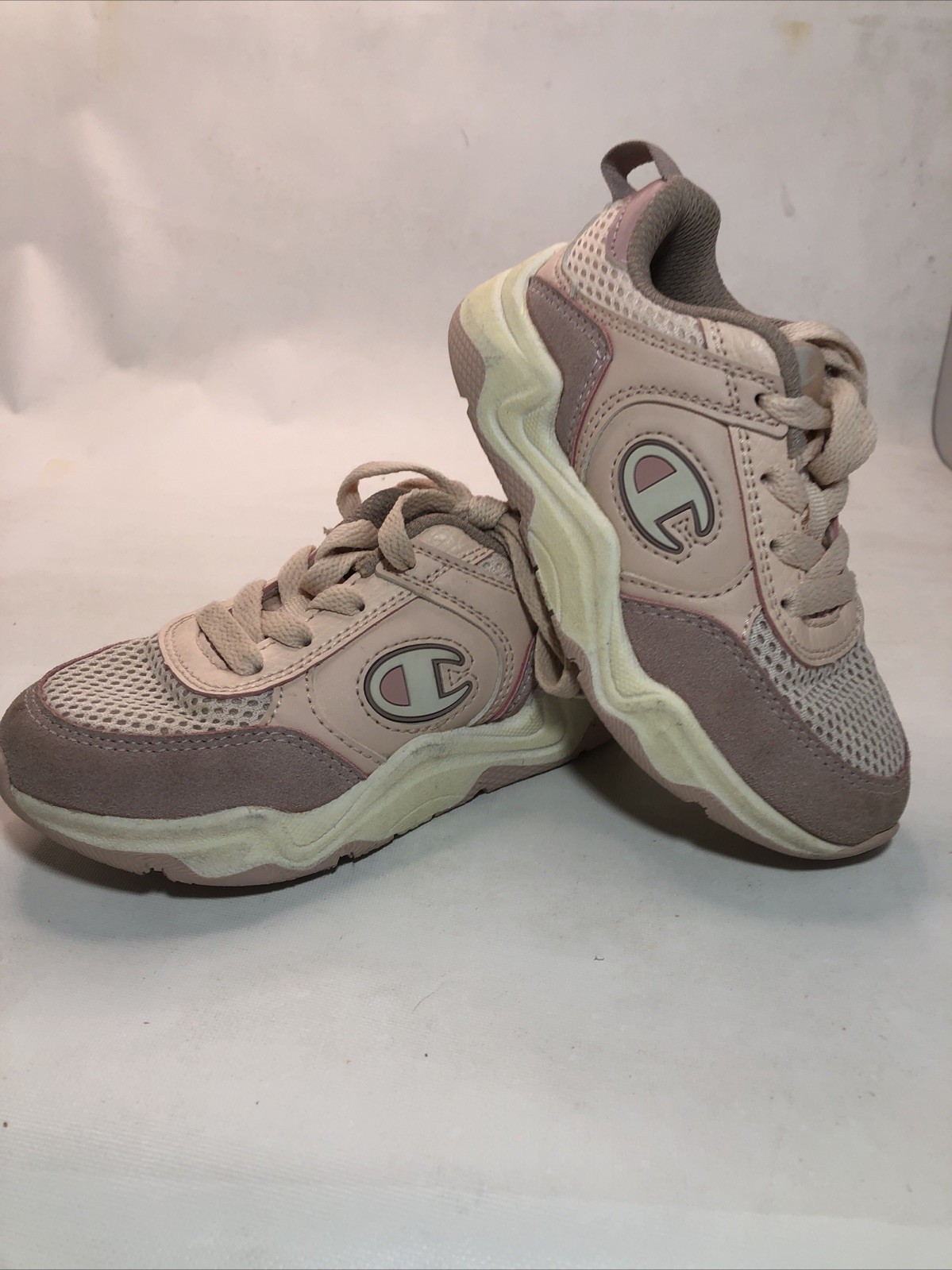 Size 9t Pink Cream White Lace Up Clean