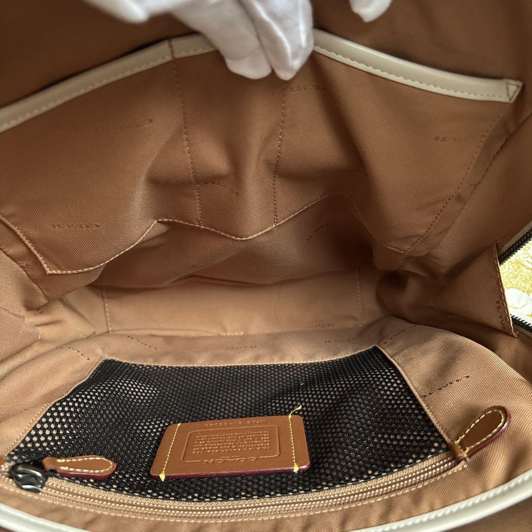 [Extremely Good Condition] COACH Light Gray Leath… - image 6