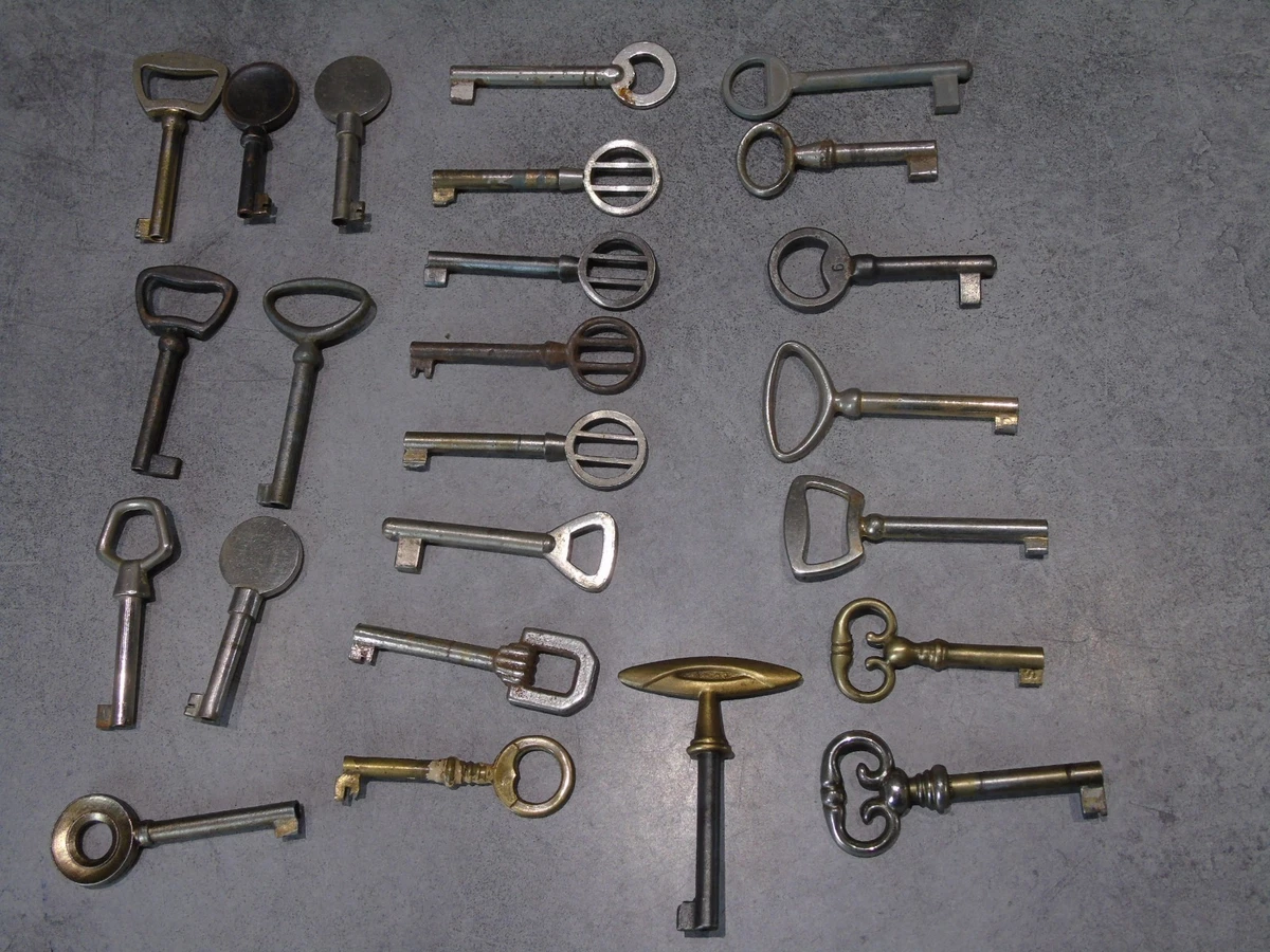 Lot 6 clés de meuble années 1930 vintage anciennes clef serrure de