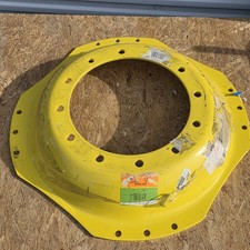 John Deere R156499a Front Wheel Center Rim Disc Wheel Hub 30