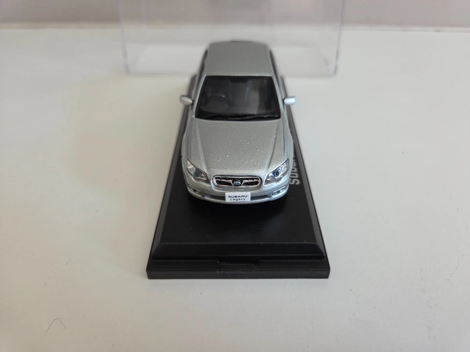 Hachette Norev 1/43 Subaru Legacy Berlina - Argento - 2003 - Immagine 2 di 4