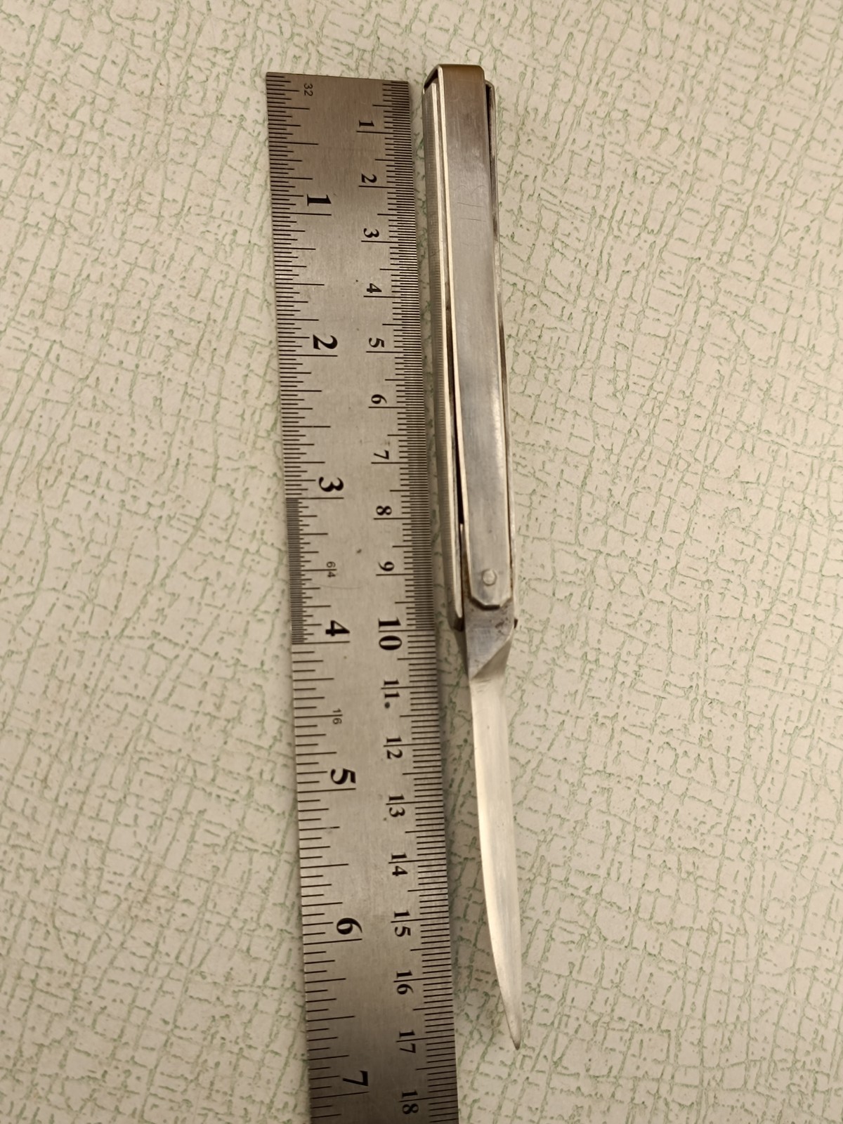 Picture 5 of 24