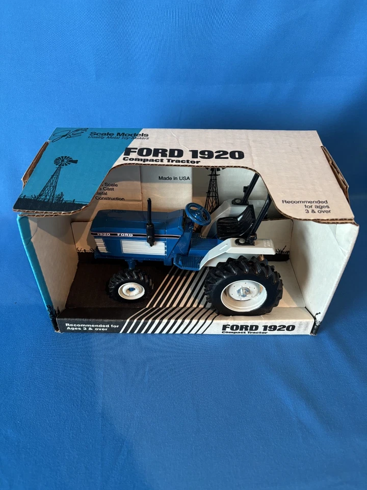 1/16 Scale Models Ford 1920 Compact Tractor #307 "First Edition" made in USA - Image 2 of 4