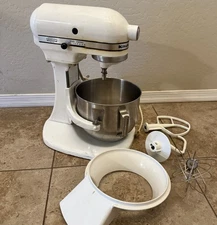KITCHENAID HOBART LIFT STAND MIXER MODEL K5-A WORKS GREAT W/ACCESSORIES 