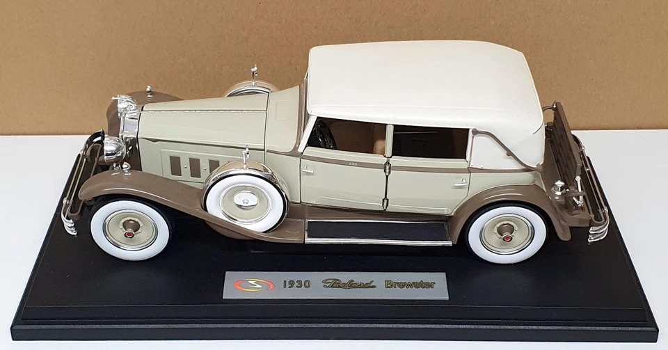 Signature Models 1/18 Scale 18103 - 1930 Packard Brewster - Greenish Grey/Brown - Image 4 of 4
