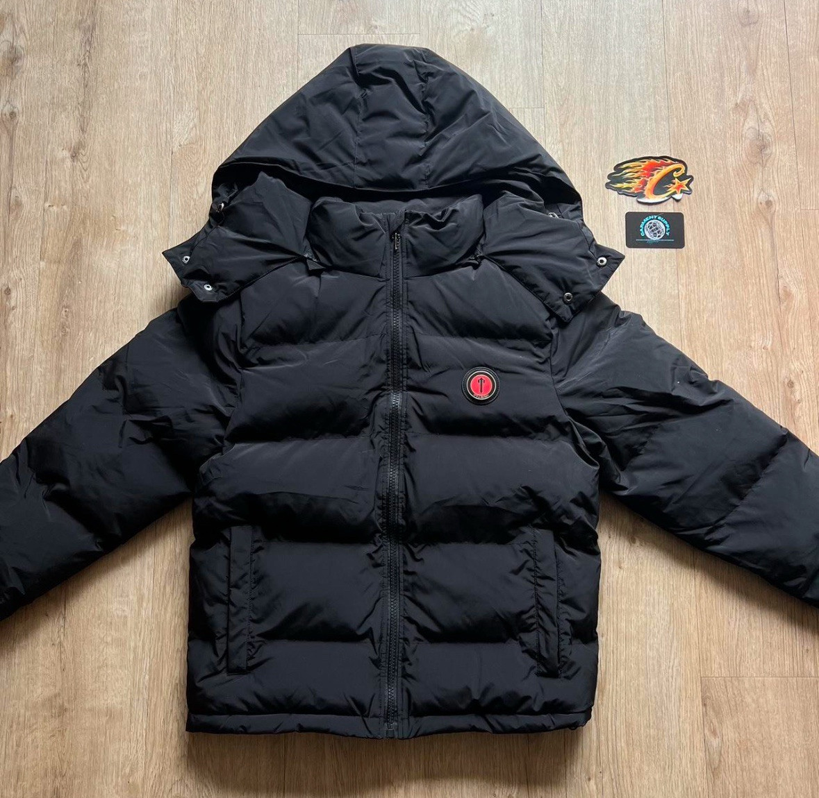 TRAPSTAR PUFFER JACKET (BLACK AND RED) | eBay UK