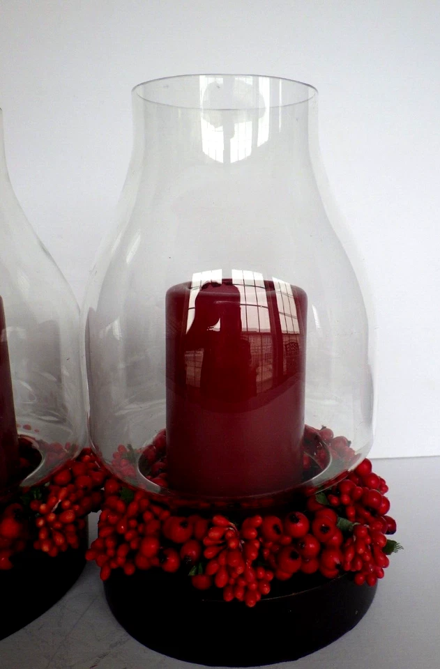 Juego de 2 candelabros de pilar globo de vidrio Pottery Barn Red Berry Foto 4 de 4