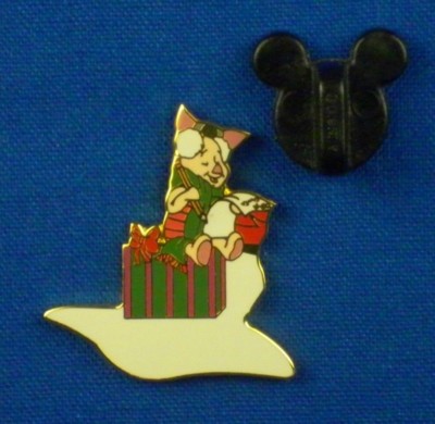 Piglet from Pooh and Friends Holiday Puzzle Boxed Set 2001 Pin # 26960 