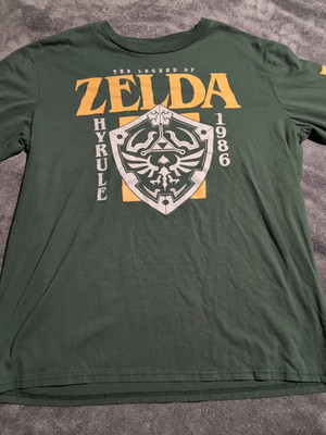 Legend Of Zelda official nintendo Long Sleeve Medium green hyrule 1986