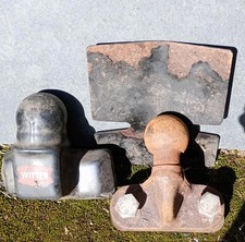 Anhängerkupplung Kugelkupplung, Witterabdeckung, Befestigungen und eine Rückenplatte gebraucht, Oberflächenrost
