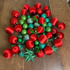 Bundle 64 Vintage Silk Wrapped Shiny Brite Glitter Green Red Christmas Ornaments