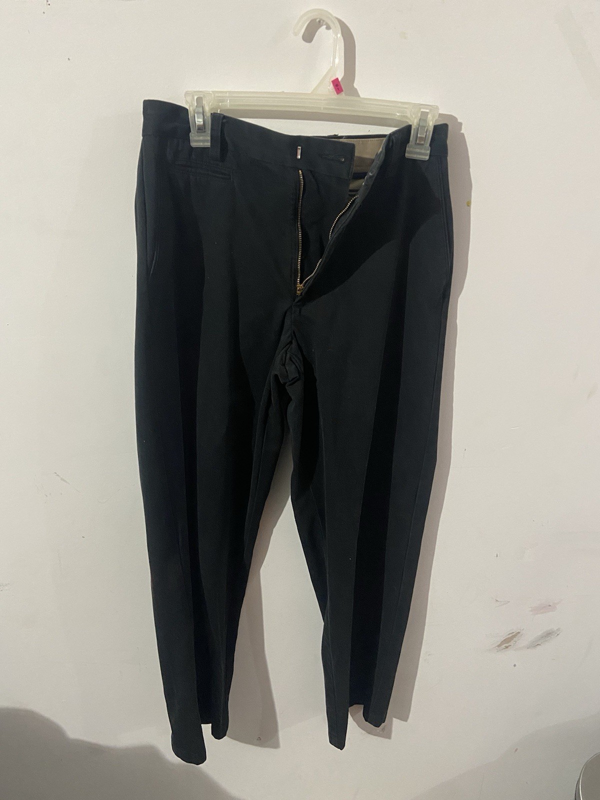 Dockers Men’s Straight Fit -  Black Flat Pants 38x32