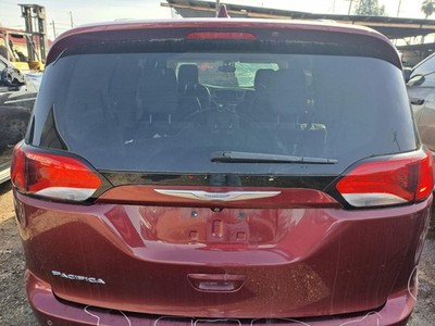 Used Deck Lid fits: 2017 Chrysler Pacifica camera power liftgate privacy tint gl
