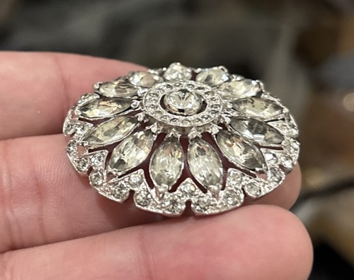 Vintage Signed TRIFARI KTF Alfred Philippe Rhinestone FLOWER/Pinwheel Brooch - Picture 3 of 8