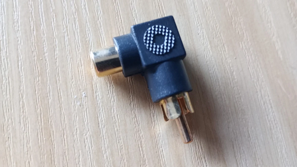 Adattatore Angolo Retto Da 3,5 Mm Maschio A 3 RCA Femmina – Cavo 25 Cm Per Audio/Video, Placcato Oro - 3