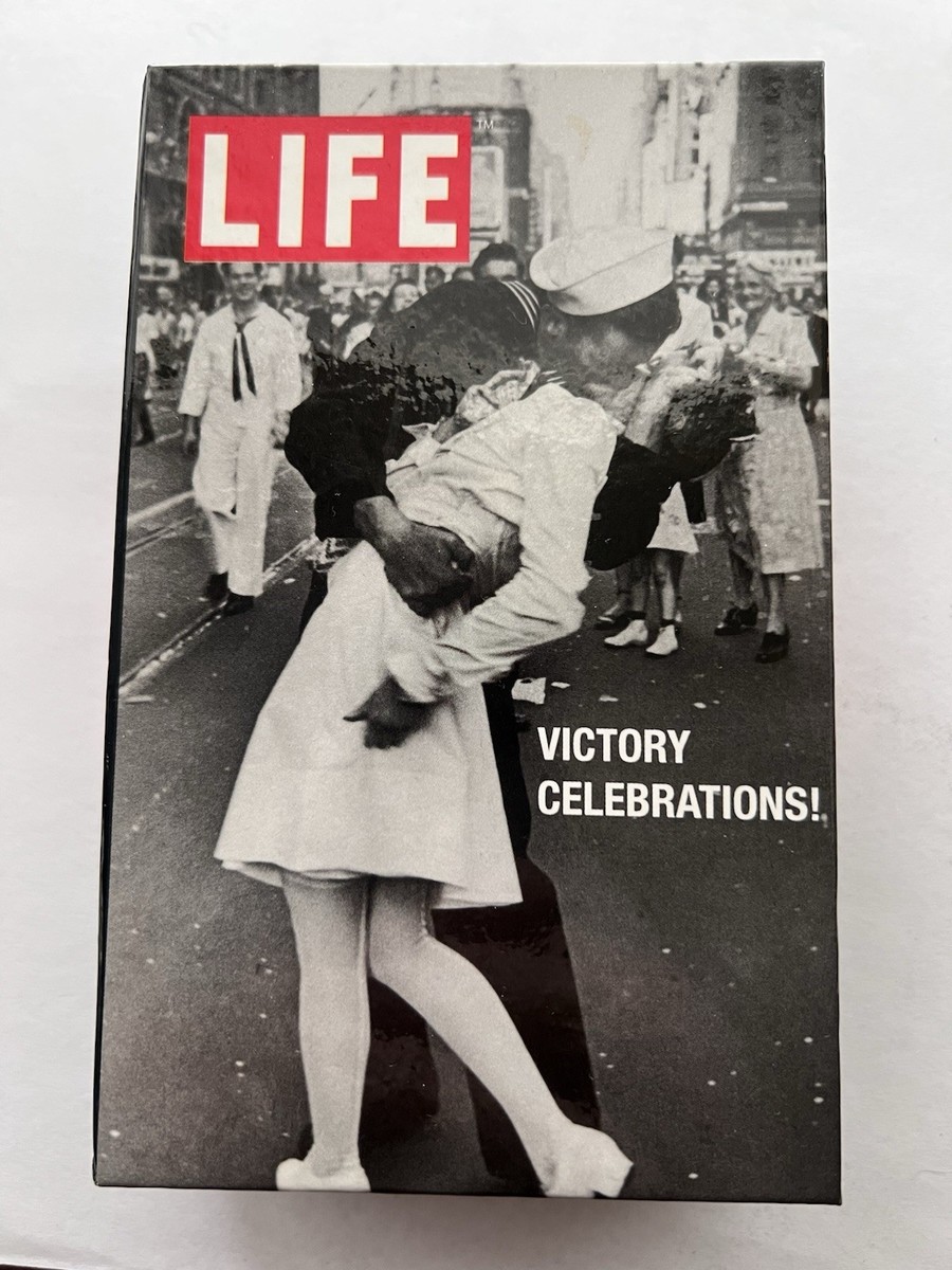 勝利のキス 掲載誌現物 【希少洋書】LIFE Magazine 1945年8月 LIFE