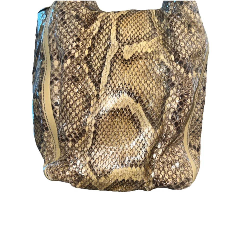 Bolso de hombro Gucci Python Hobo Foto 2 de 4