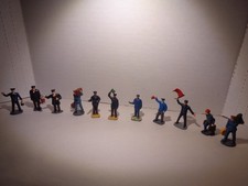 DIECAST RAILROAD FIGURES.1990s.CONDUCTORS,FLAGMEN,BAGGAGE HANDLERS,ETC.SET OF 11