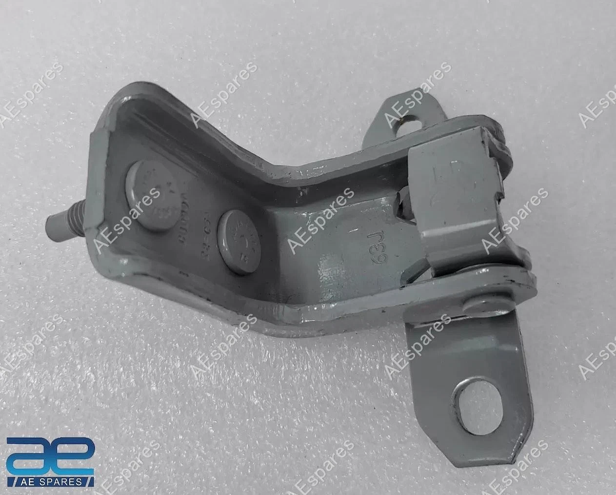 Rear Door Lower Hinge RH For Suzuki Ciaz 2014-Now Ertiga 2012-2018 69430M60M00 view 2