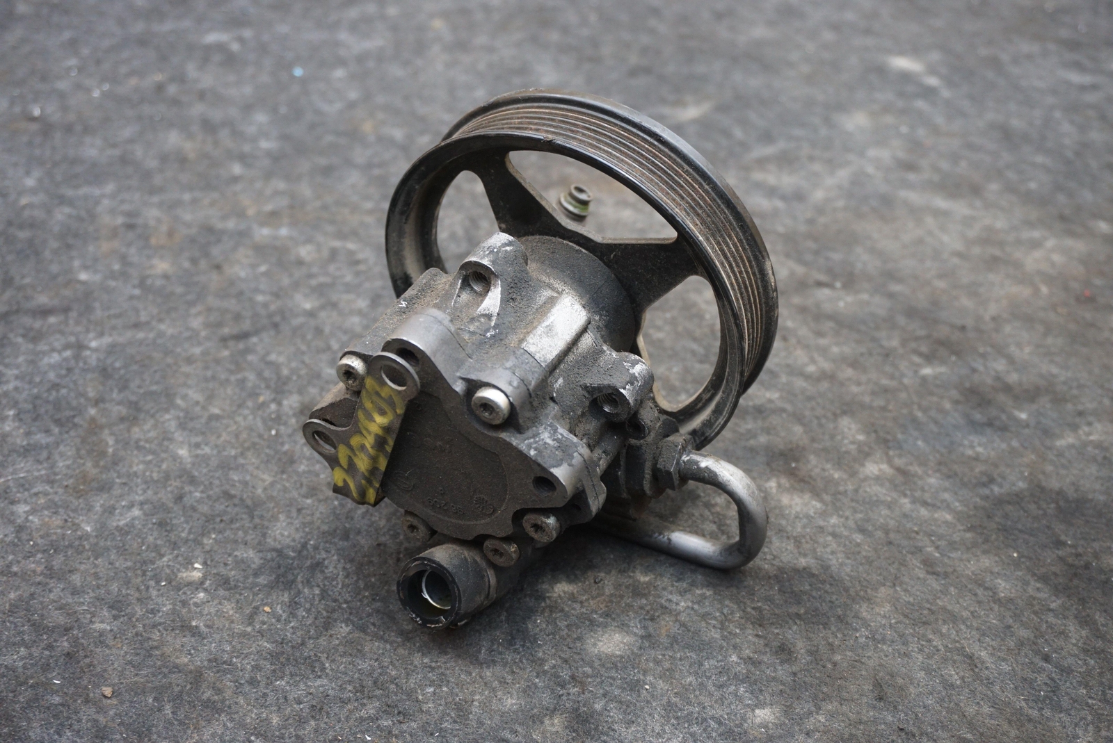 Power Steering Pump & Pulley Assembly Oem Ad43-3a696-aa Aston Martin Rapide