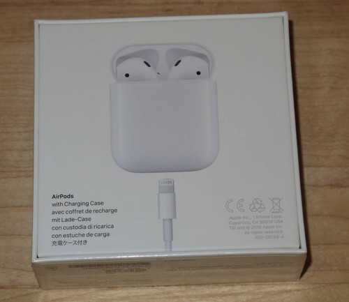Apple AirPods (1st Gen) with Case - MMEF2AM/A - A1523 A1722 A1602 - NEW SEALED! - Photo 2 sur 4