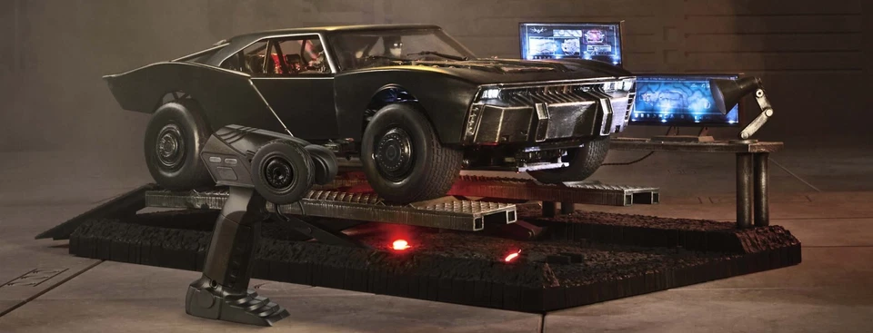 Mattel Creations The Batman Ultimate Batmobile RC Collectors 1/10 - Image 2 of 4