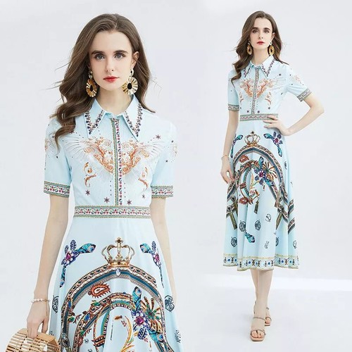 Abiti Con Corpetto Plissettato E Applicazioni Di Fiocchi E - Foto 5