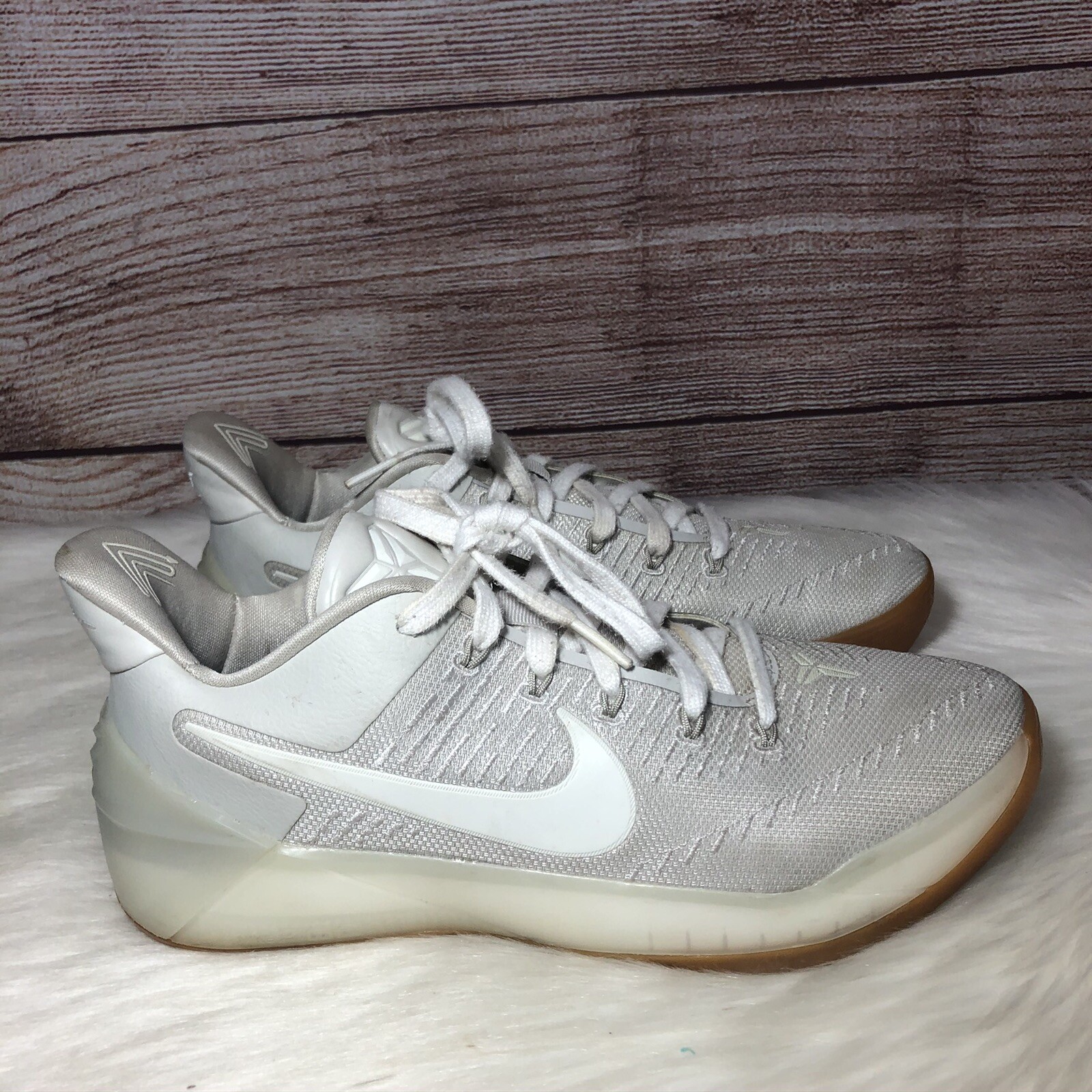 kobe ad size 8.5