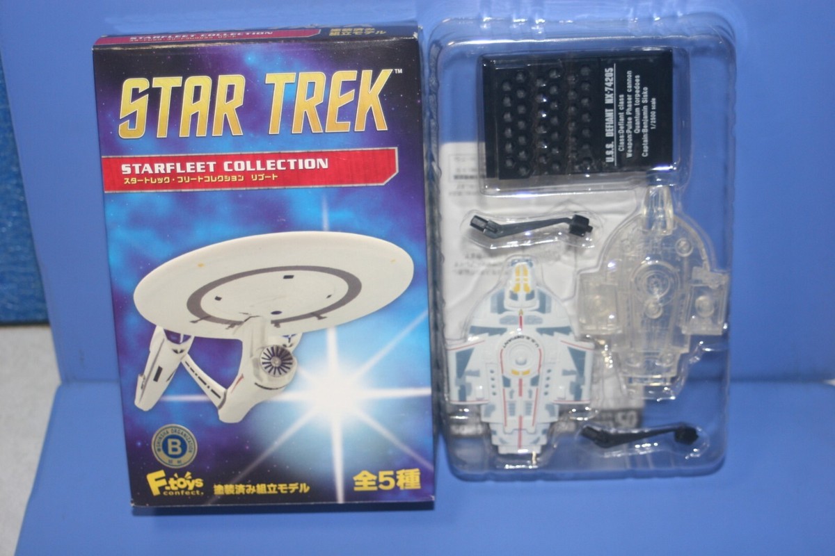 STAR TREK U.S.S. DEFIANT NX-74205 Normal and shielding F-toys