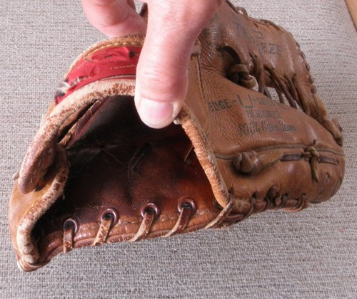 Vintage Rawlings Ken Boyer TT20 Big Trap-Eze RH Throw for Left Hand Glove Mitt - Picture 9 of 20