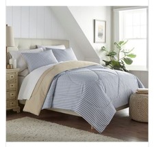 Queen Seersucker Comforter Set