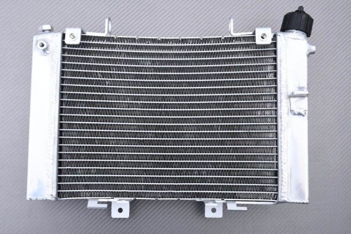 Radiateur KTM Supermoto 690 pour vos sessions sur circuit et route