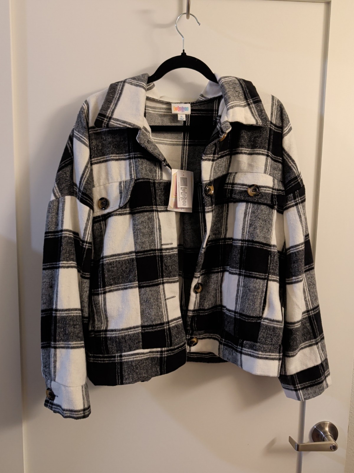 Lularoe XL Great Outdoors Berlin Jacket Coat Black White Grey Plaid