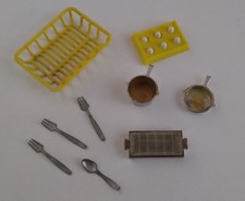 1960s Deluxe Reading Dream Kitchen - Barbie Kitchen Items and Eggs