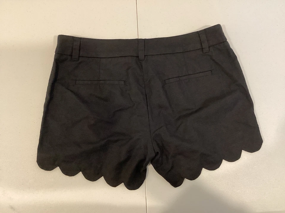 J.Crew Black Scallop Hem Shorts Women’s Size 6 — Classic Dressy Summer Casual - Image 2 of 4