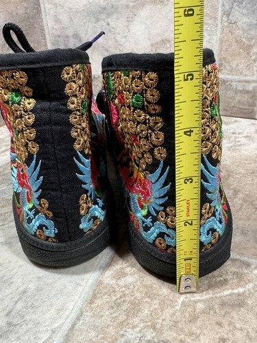Embroidered,Womans shoe size 9.5/10 petite,narrow,preowned,India Shoe,Chinese - Picture 6 of 12
