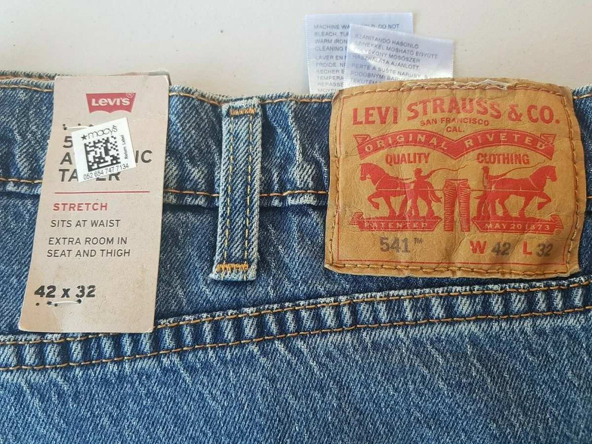 Levis 541 distressed jeans discount