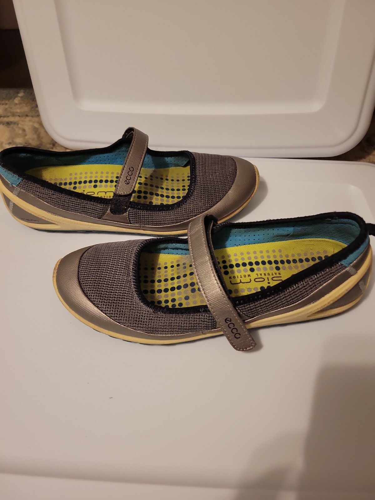 ecco performance shoes