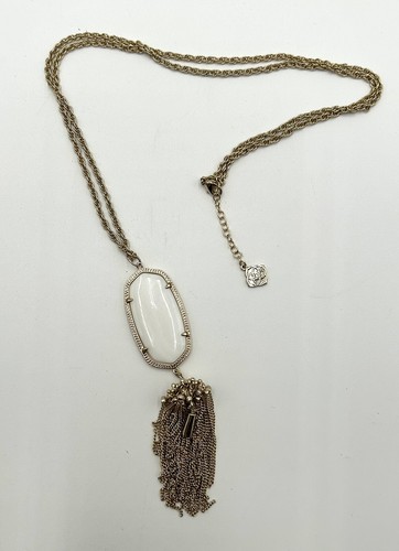 Kendra Scott Rayne Tassel Necklace in White/Ivory Set In Gold Plating - Picture 8 of 9