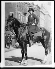 8" x 10" Photo 1915  Solita Solano on horse, leading suffrage parade, Beacon