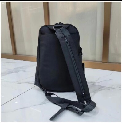 embark travel tote duffle bag Travel Tote Embark weekender large Duffel black bag lightwgt Pockets Straps  NWOT