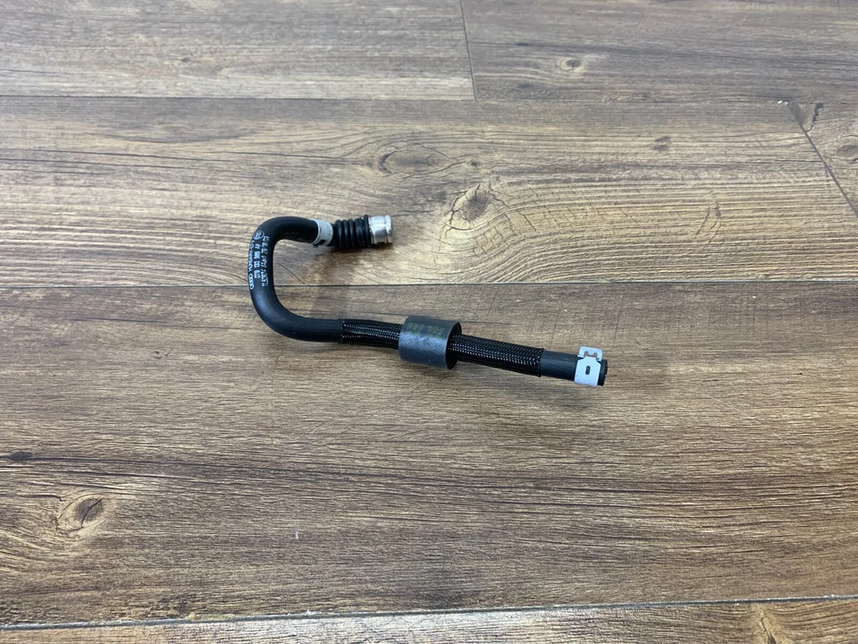 Manguera de línea de fusibles Audi S8 A8 2013-2017 4,0 L V8 079-133-986-AF OEM NUEVO Foto 4 de 4