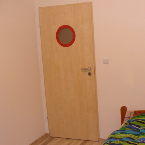 OJO DE BUEY PARA PUERTAS ACERO INOXIDABLE ROJO (RAL 3020) phi 230 mm plano - Imagen 4 de 9
