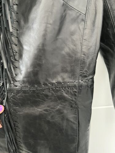 Abrigo Largo Karen Millen Borlas con Flecos Cuero Occidental Reino Unido 10 Negro Boho - Imagen 9 de 17