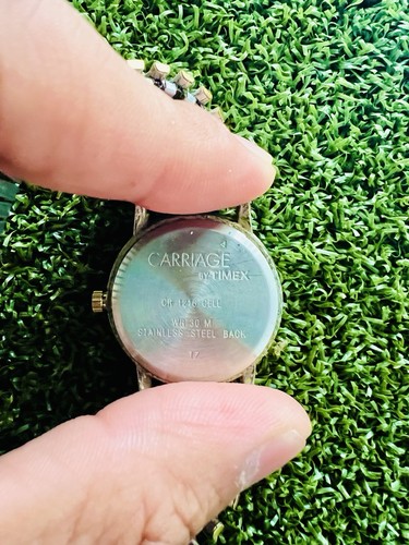 Orologio da polso Carriage by Timex Indiglo cinturino espansione tono oro argento WR 30M - Foto 4 di 5