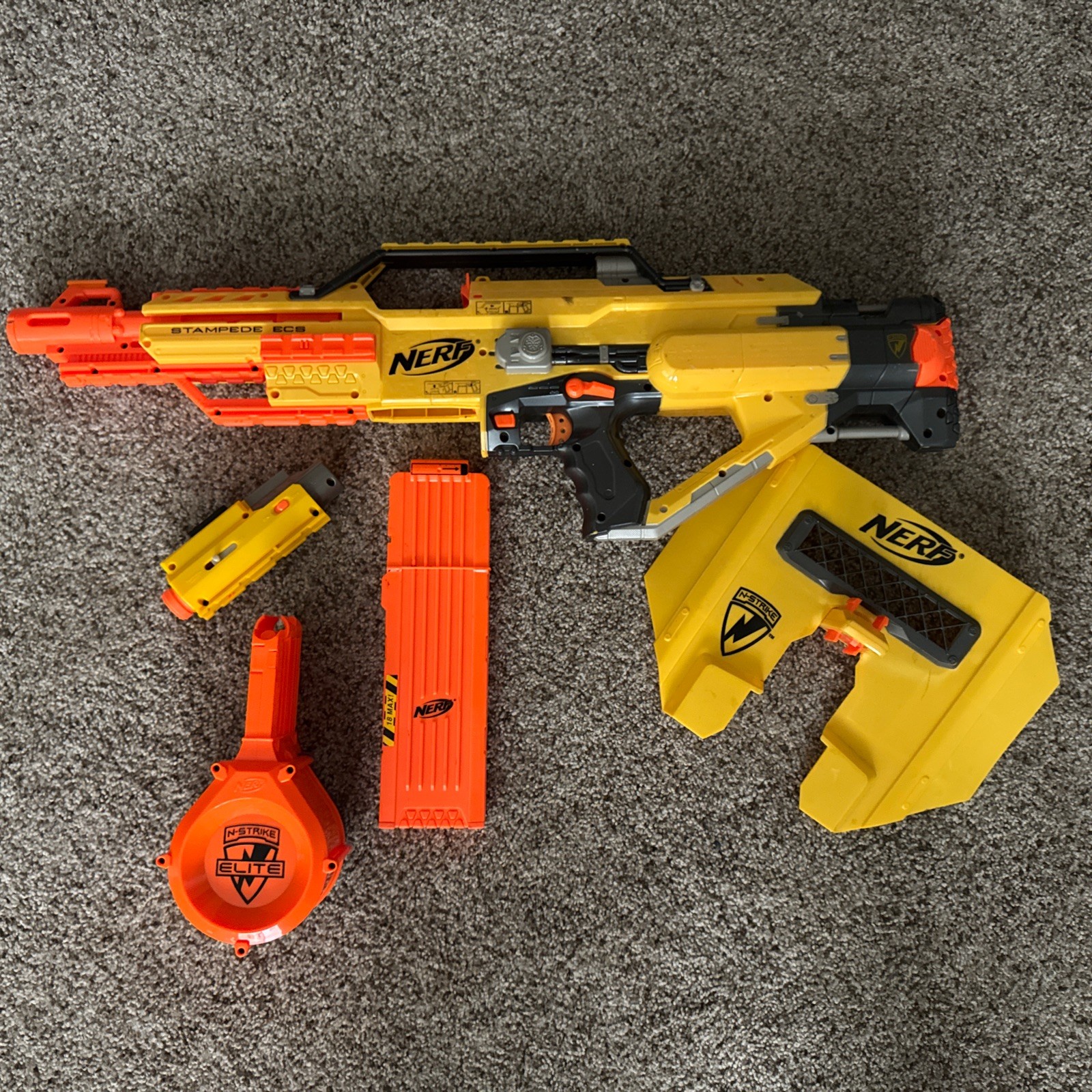 Nerf Stampede ECS Limited Edition Collector's With Accessori