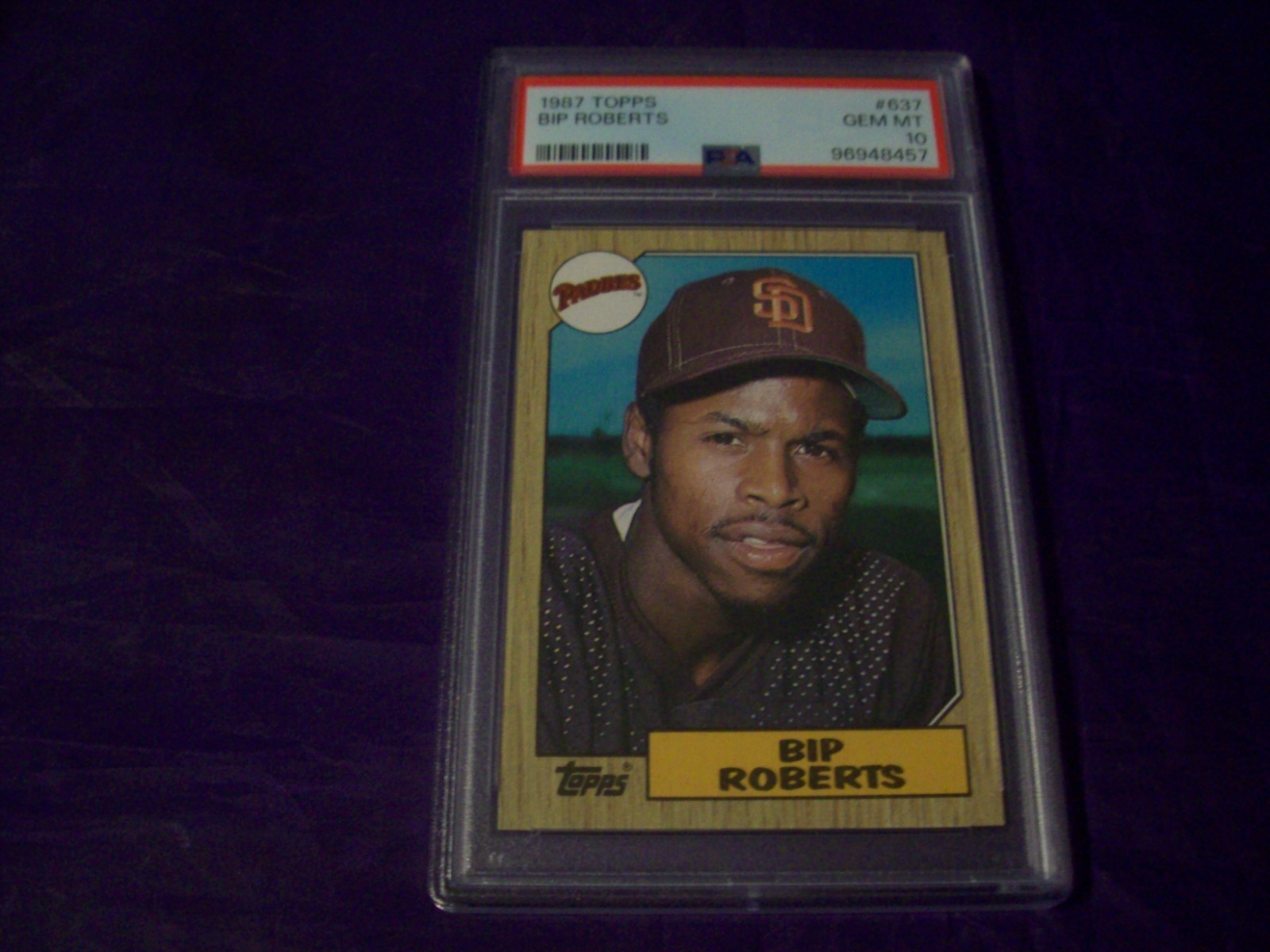 1987 TOPPS #637 BIP ROBERTS PSA 10